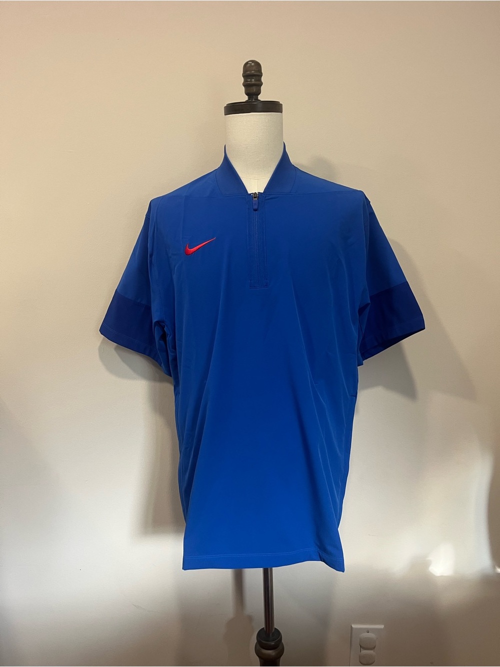 NWT Nike Men’s Coaches Jacket Front Pocket Side Zippers Lightweight Blue Large